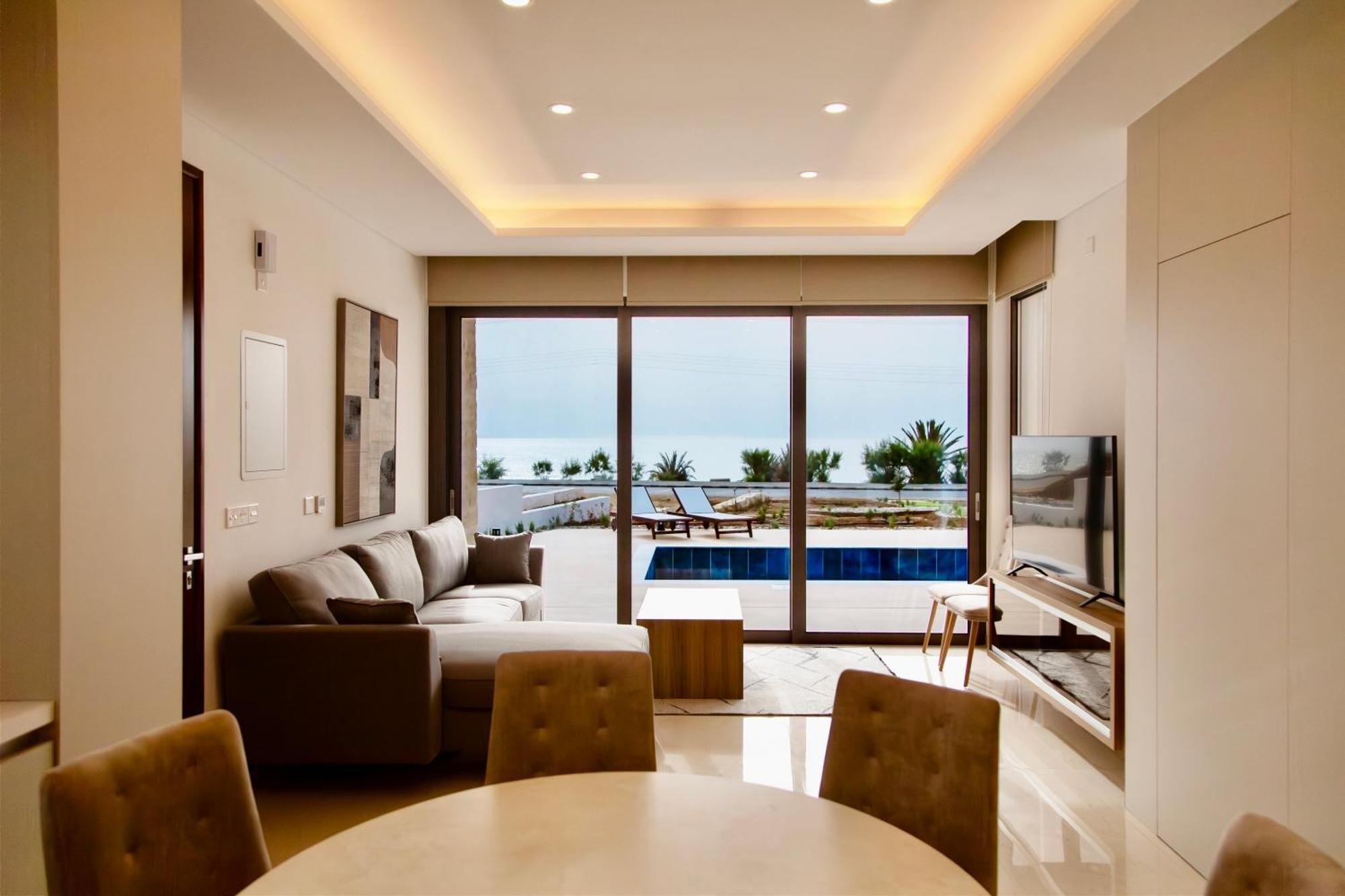 Santa Barbara Seafront Villas W Jacuzzi Pool Paphos Bagian luar foto