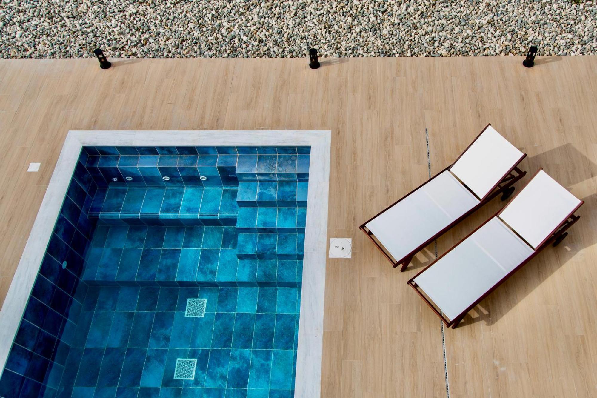 Santa Barbara Seafront Villas W Jacuzzi Pool Paphos Bagian luar foto