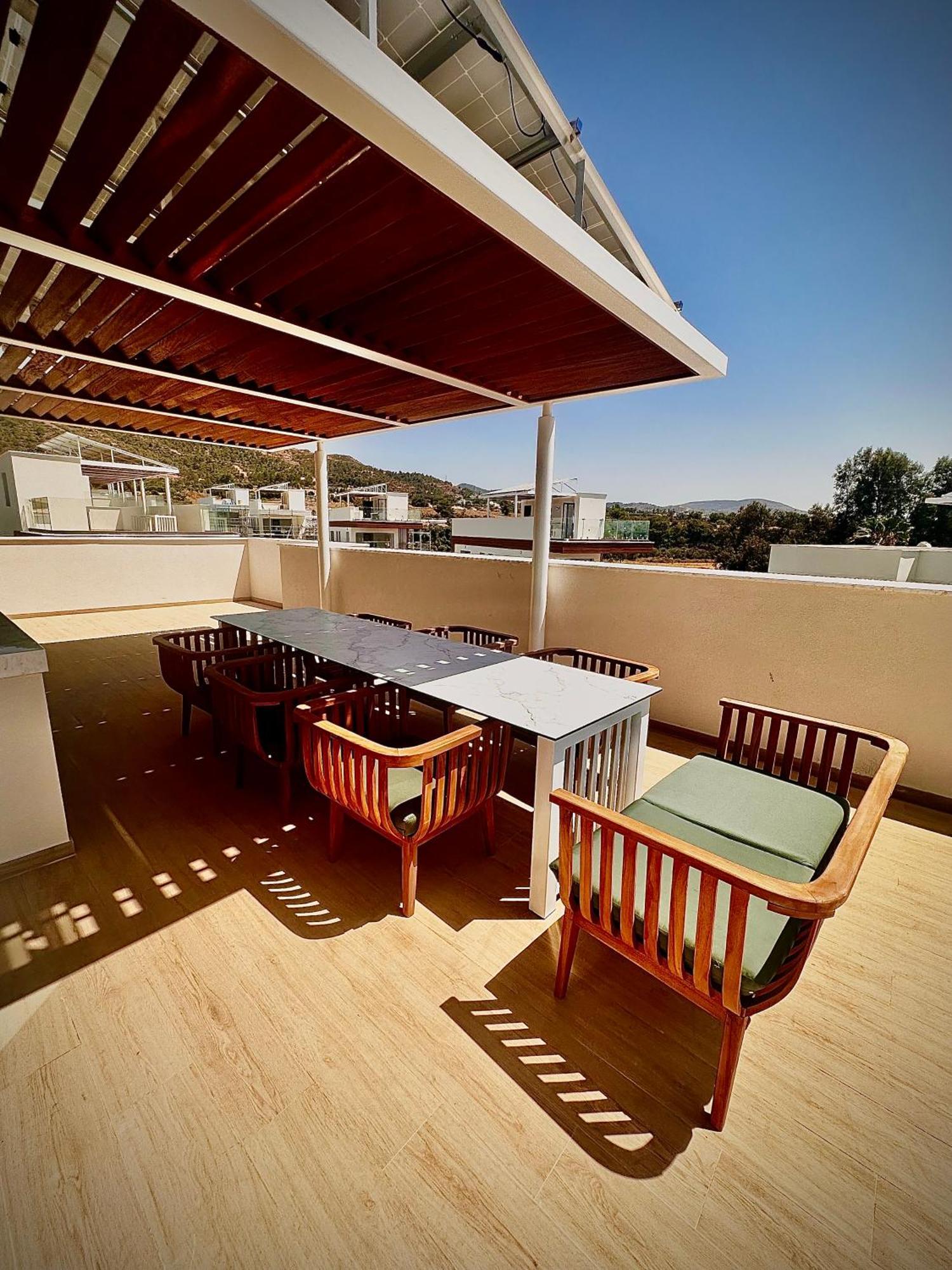 Santa Barbara Seafront Villas W Jacuzzi Pool Paphos Bagian luar foto